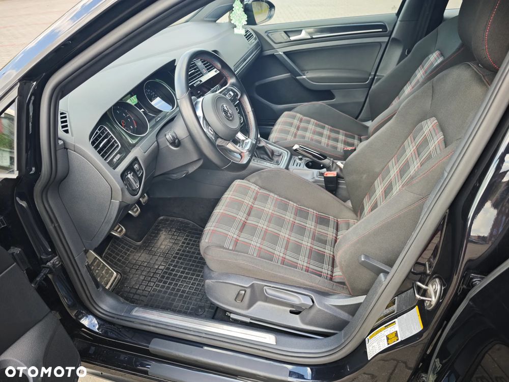 Volkswagen Golf 2.0 TSI BMT GTI Performance - 8