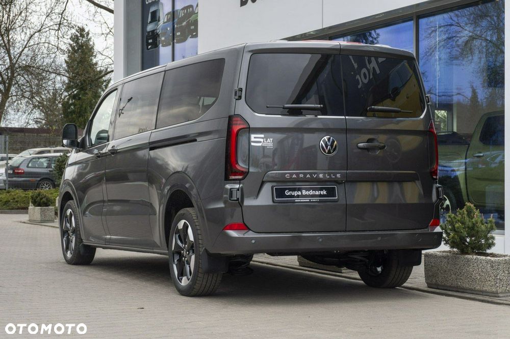 Volkswagen Caravelle - 8