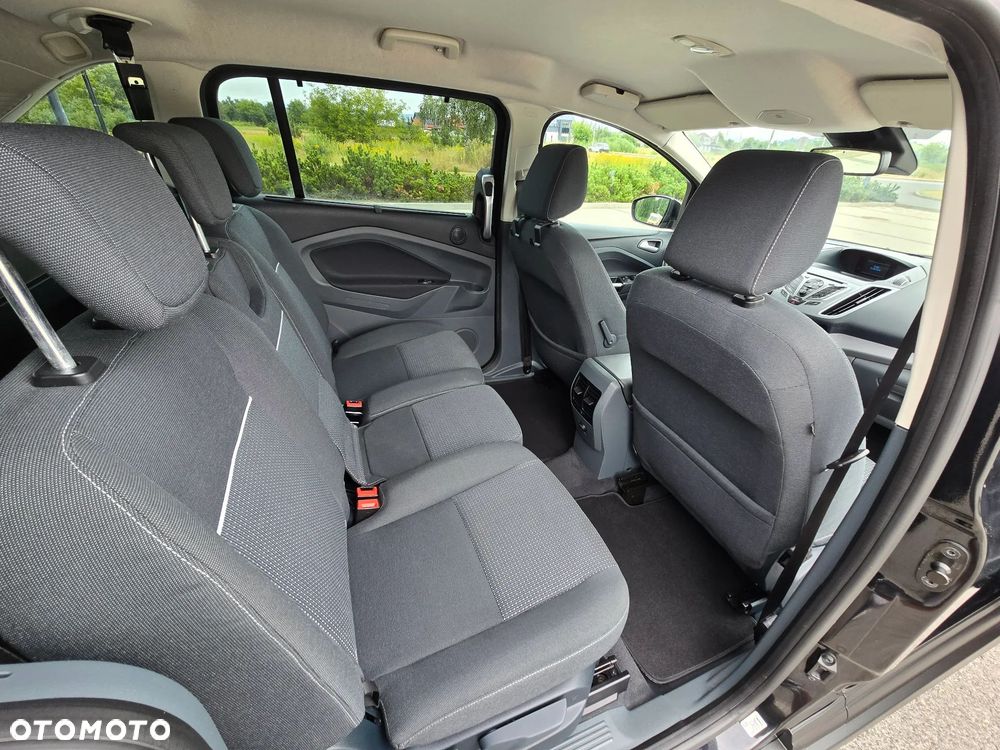 Ford Grand C-MAX - 15