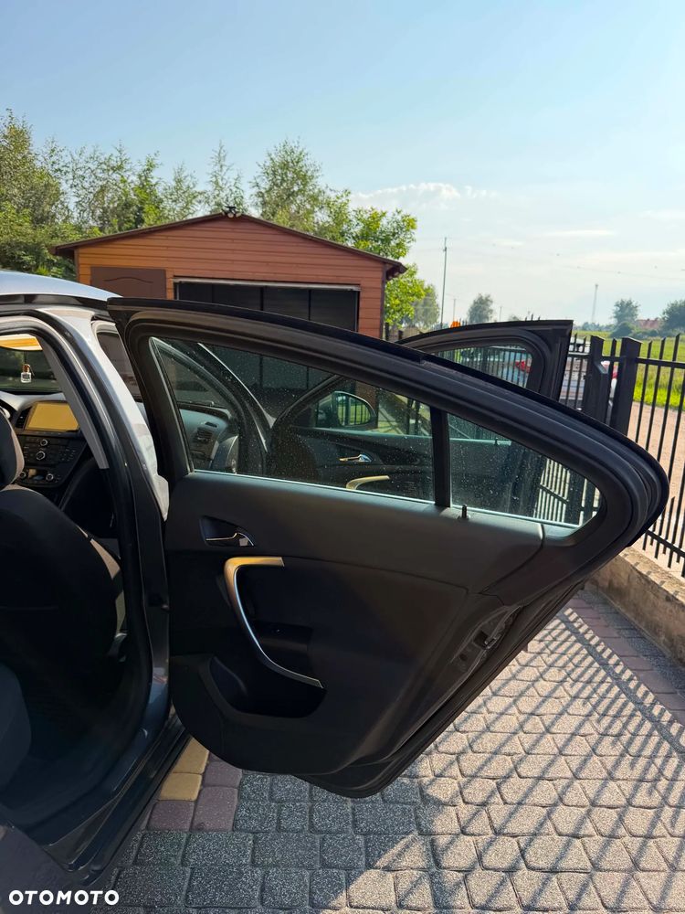 Opel Insignia 2.0 T Sport 4x4 - 12