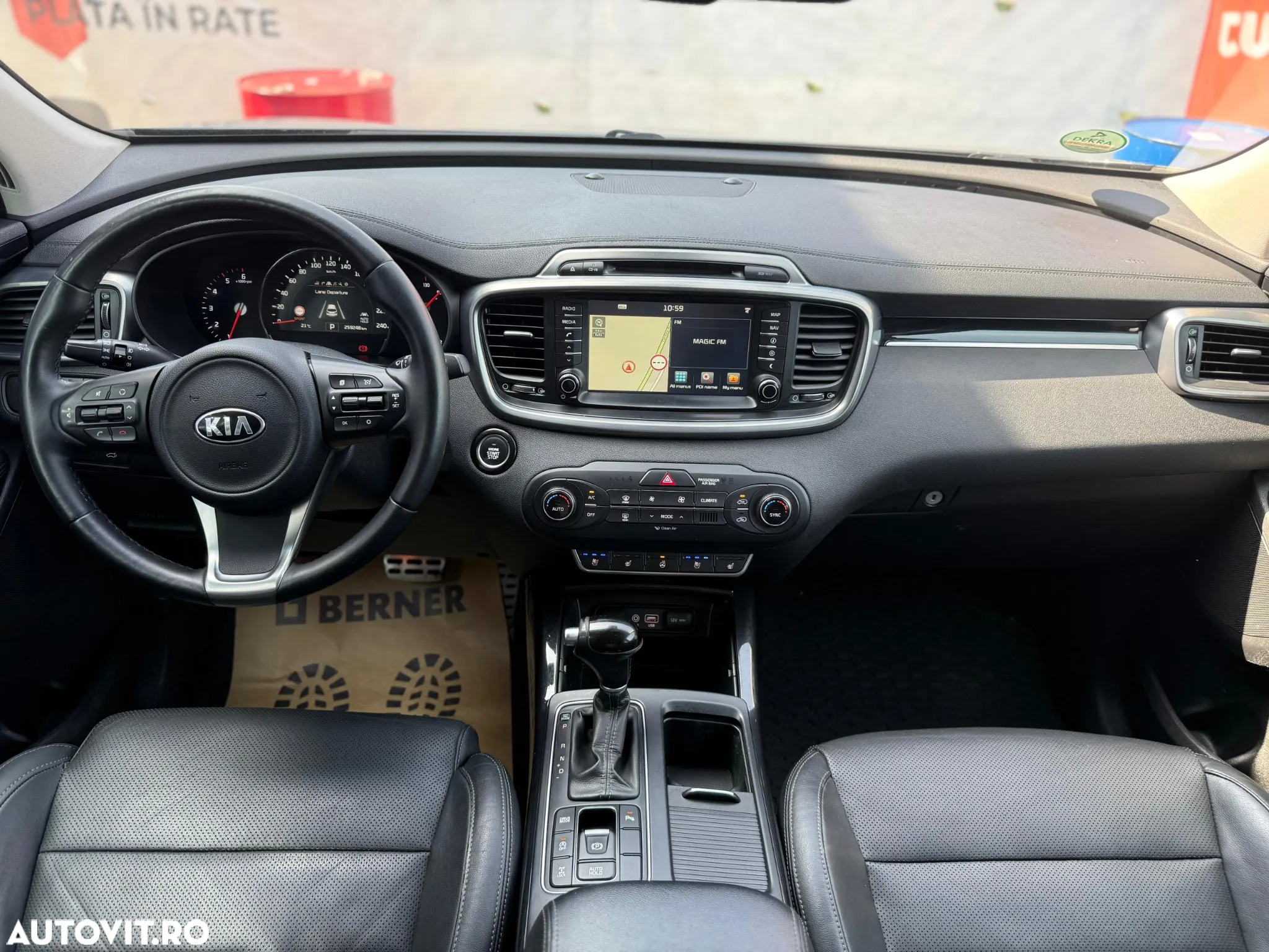 Kia Sorento - 26
