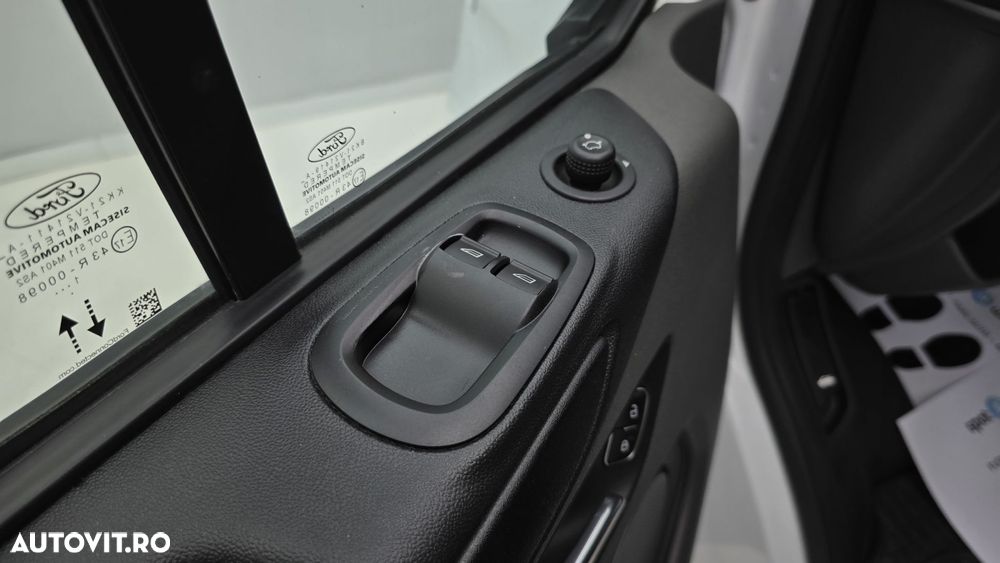 Ford Transit Custom - 11