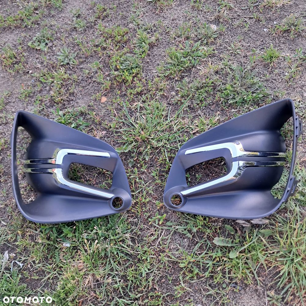 Kratka zderzaka halogenu Lewa prawa Renault Clio V 5 lift pdc