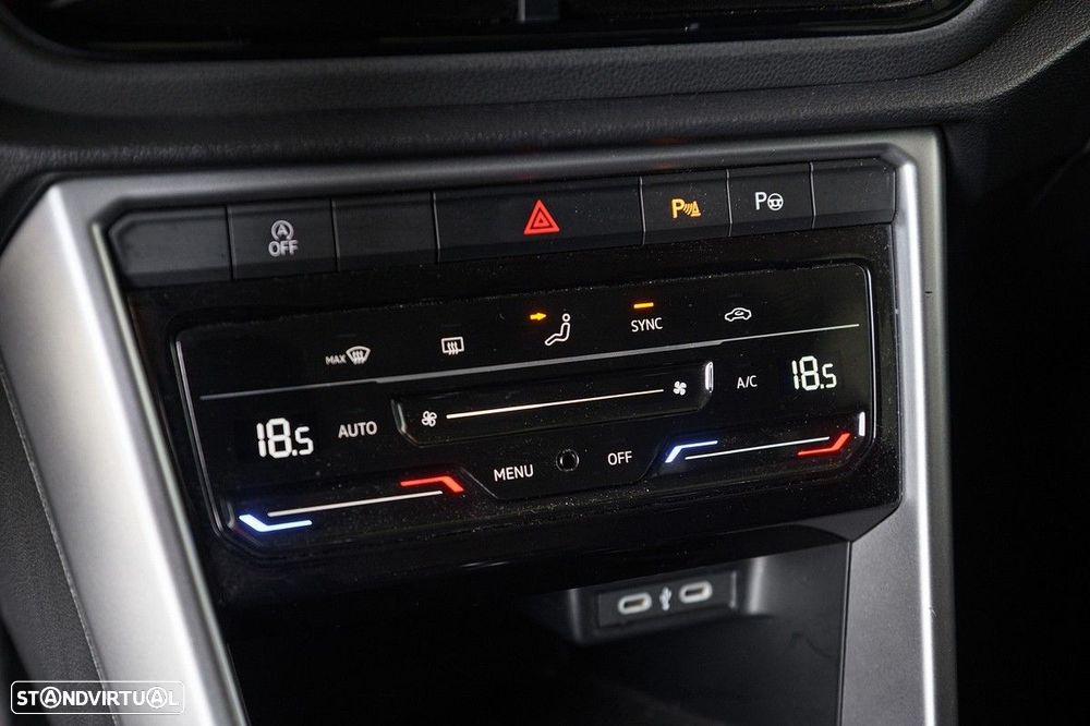 VW T-Roc 1.0 TSI Urban - 45