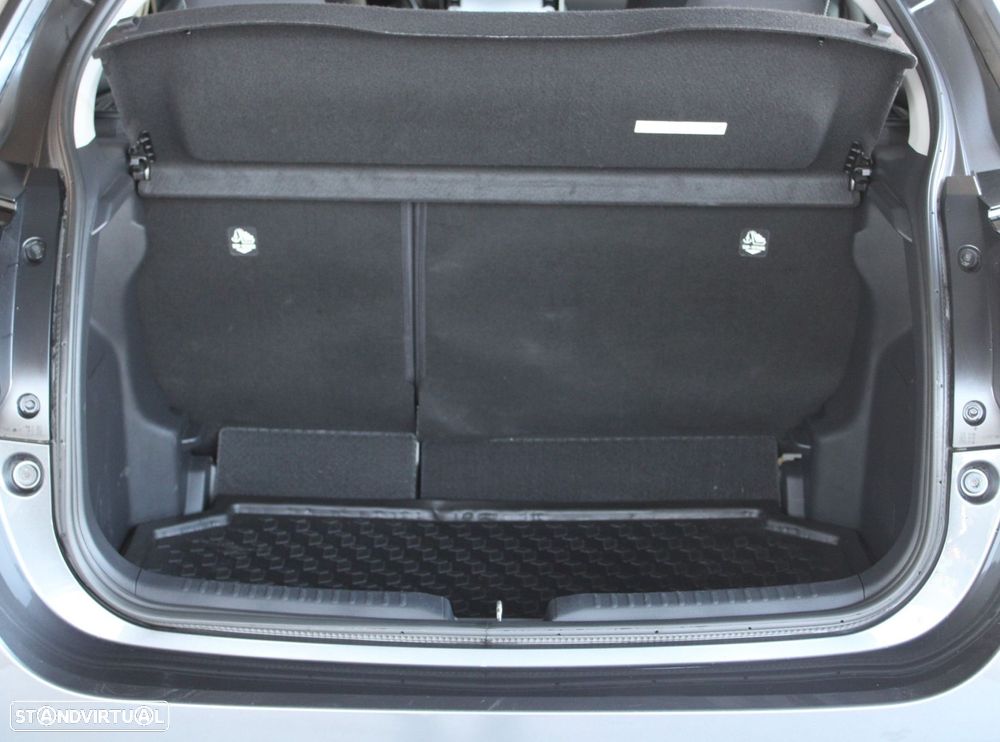 Toyota Yaris 1.5 HDF Comfort Plus - 14