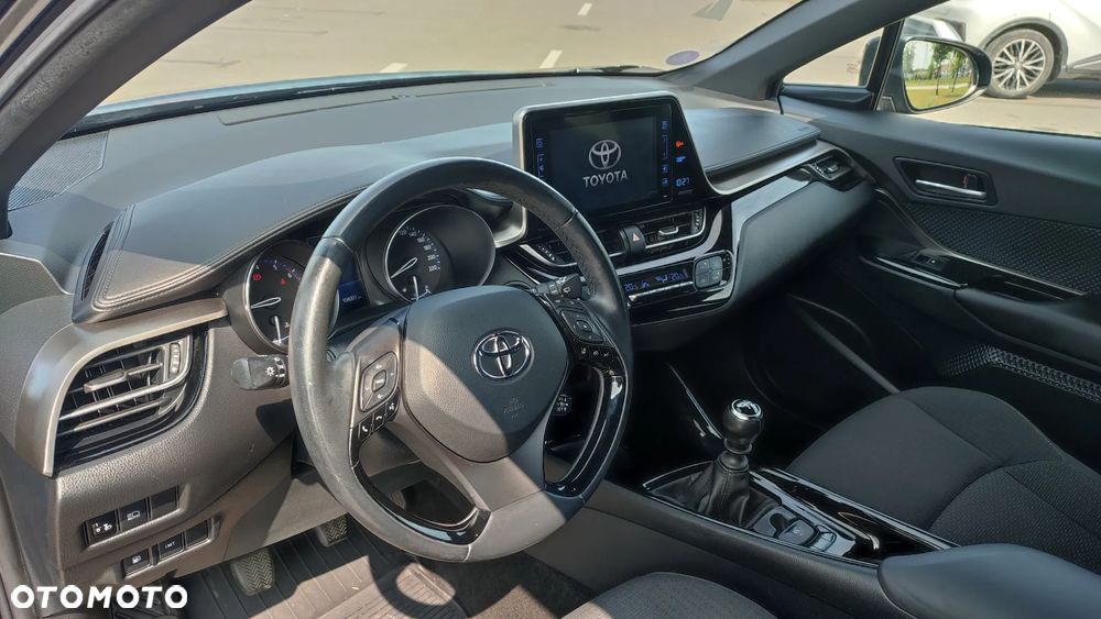 Toyota C-HR 1.2 T Dynamic - 26