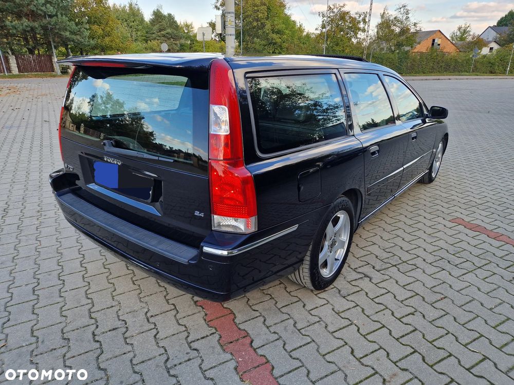 Volvo V70 2.4 Summum - 6