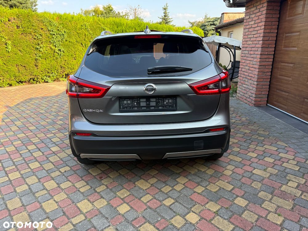 Nissan Qashqai 1.3 DIG-T DCT SHIRO - 4