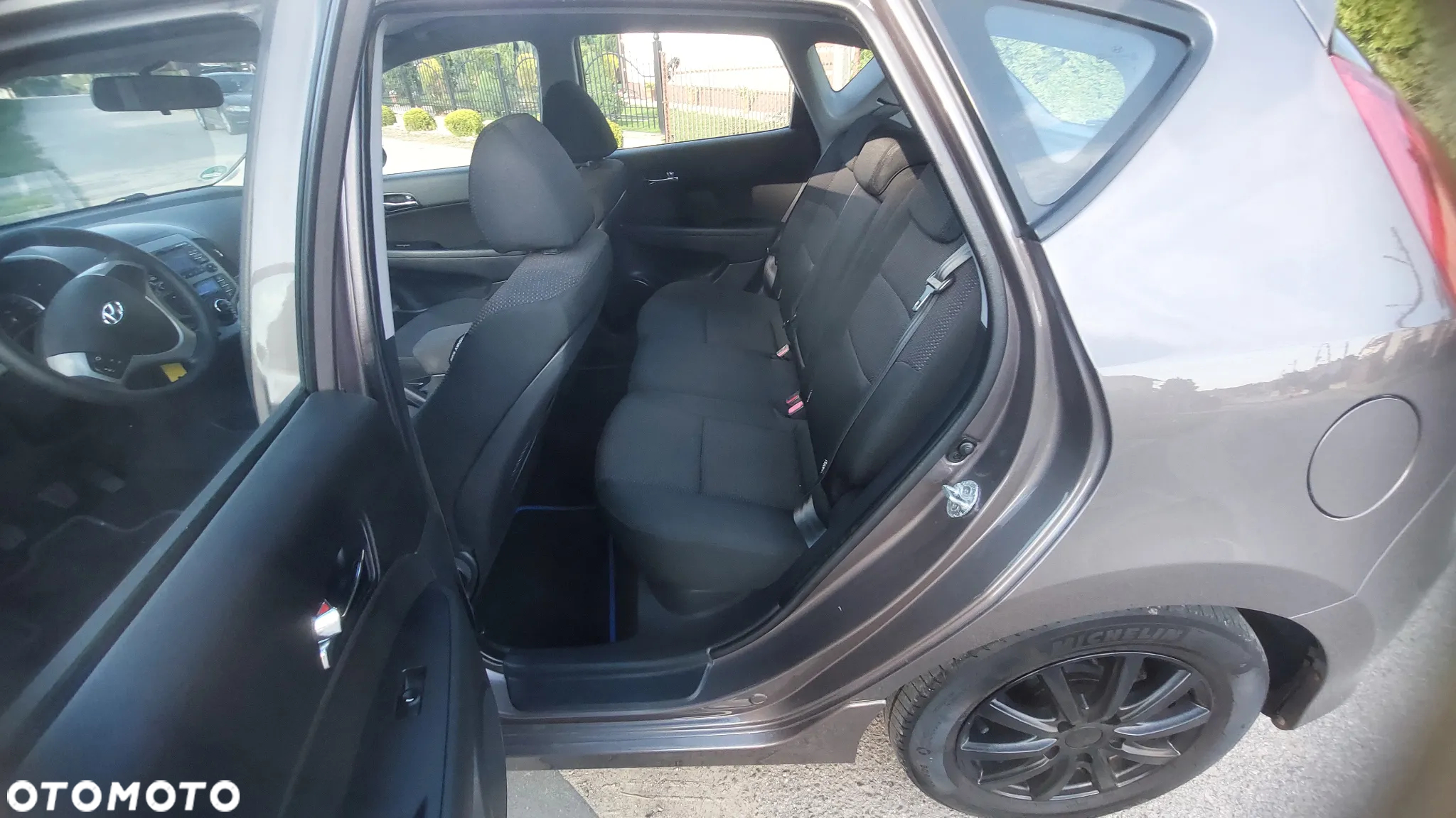 Hyundai i30 1.6 blue Style - 21