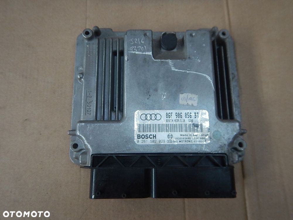 KOMPUTER STEROWNIK SILNIKA AUDI A3 VW GOLF V 2.0 FSI 06F906056BT - 1