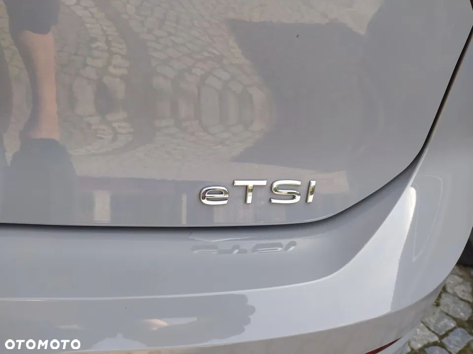 Volkswagen Golf - 17