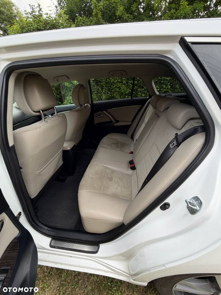 Toyota Avensis 1.8 Premium EU5 MS - 7