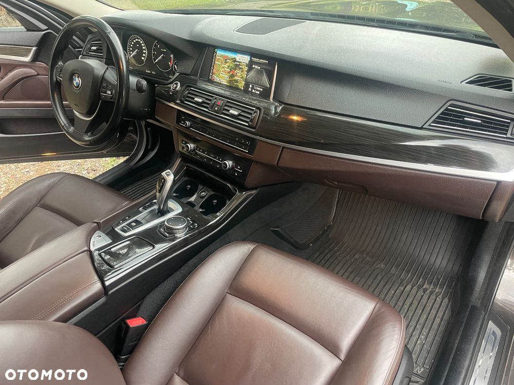 BMW Seria 5 520d xDrive Luxury Line - 14