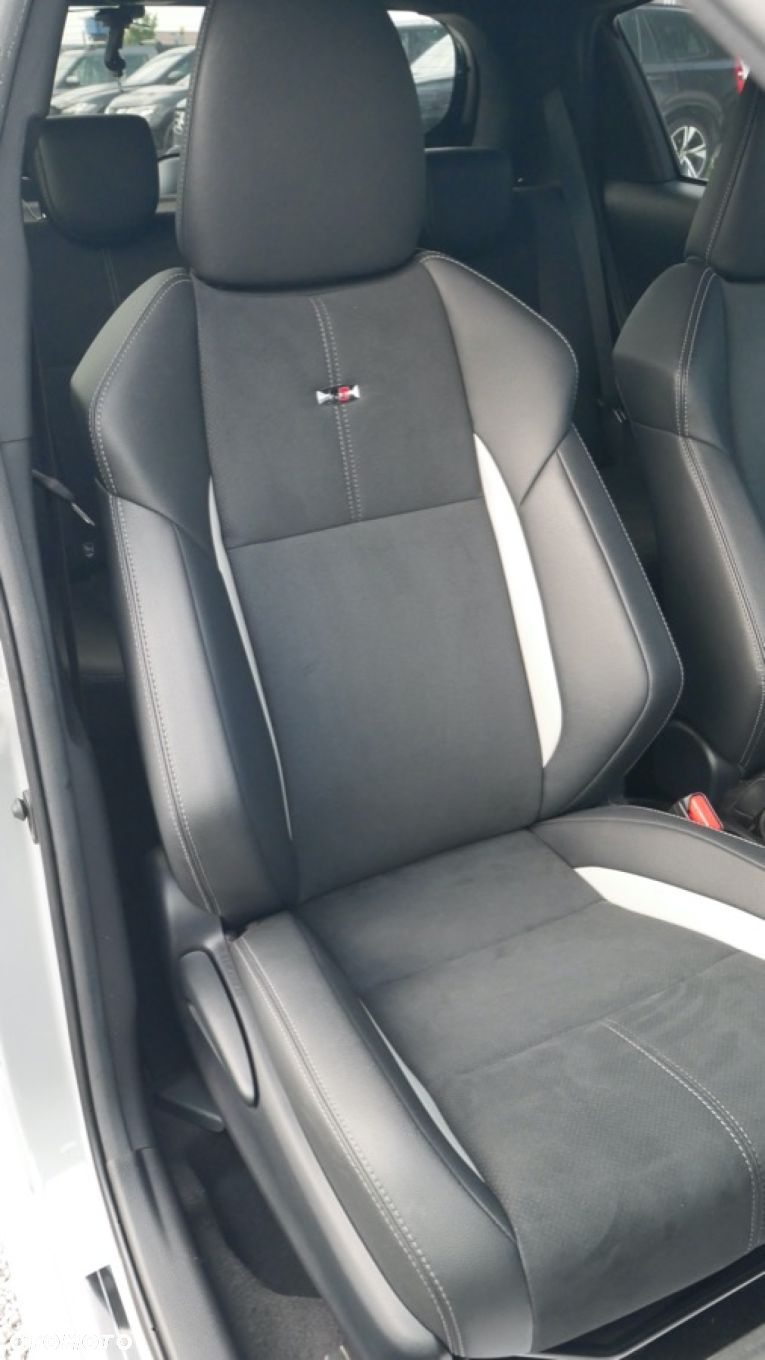 Toyota Yaris - 13