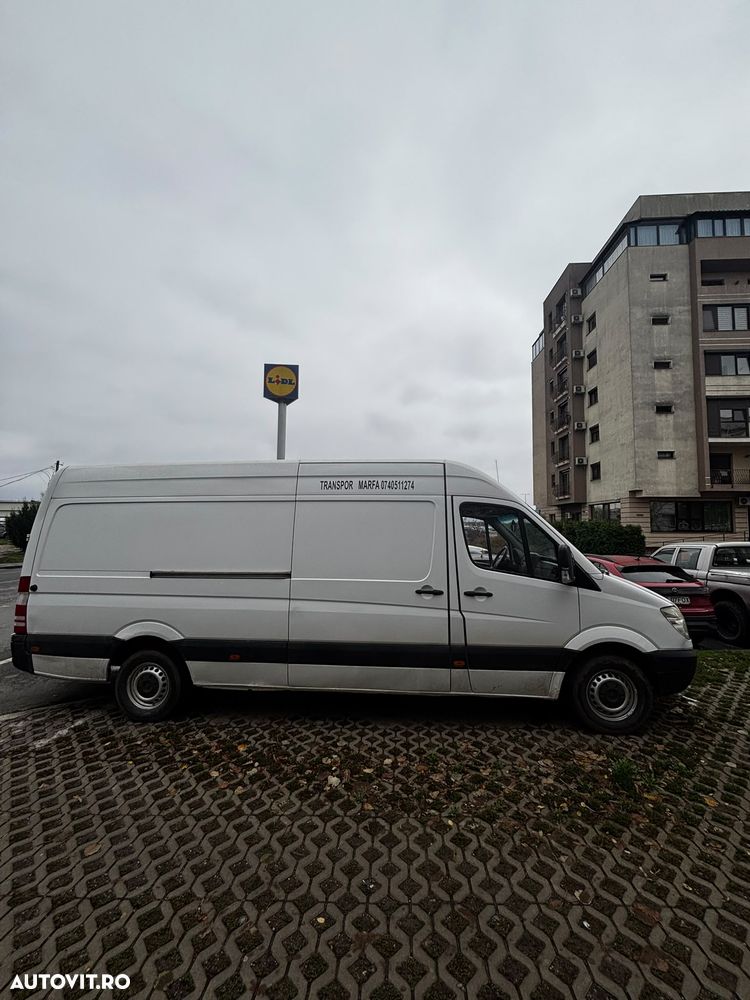 Mercedes-Benz Sprinter - 2