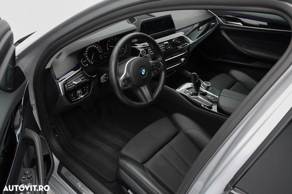 BMW Seria 5 520i Aut. Sport Line - 7