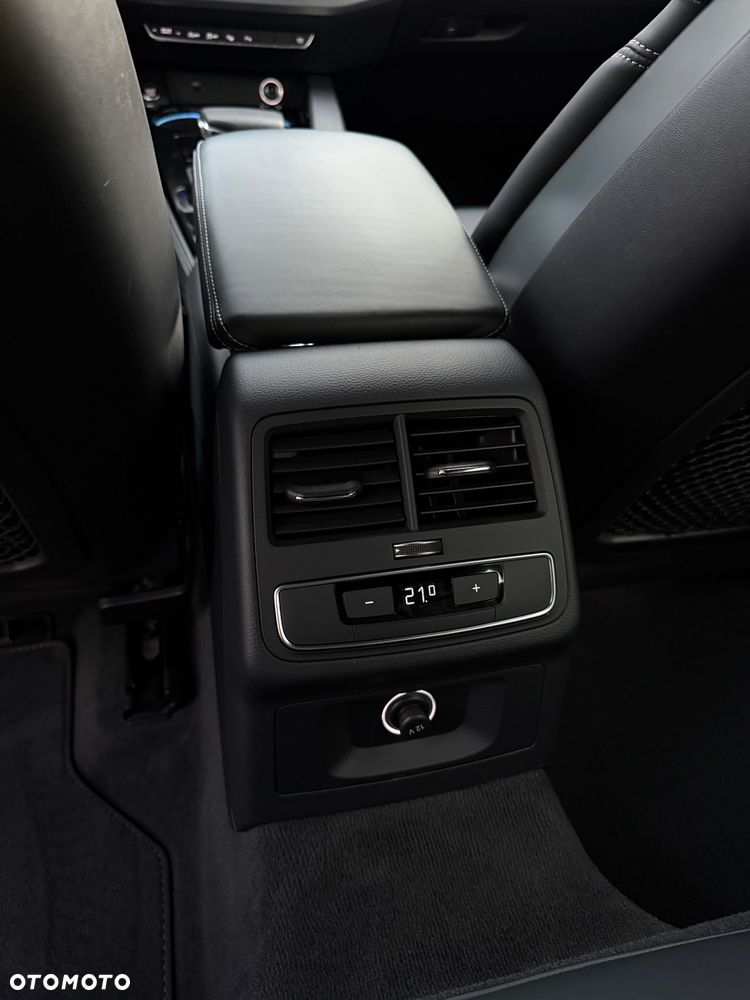 Audi A4 Avant 45 TDI quattro tiptronic S line - 40
