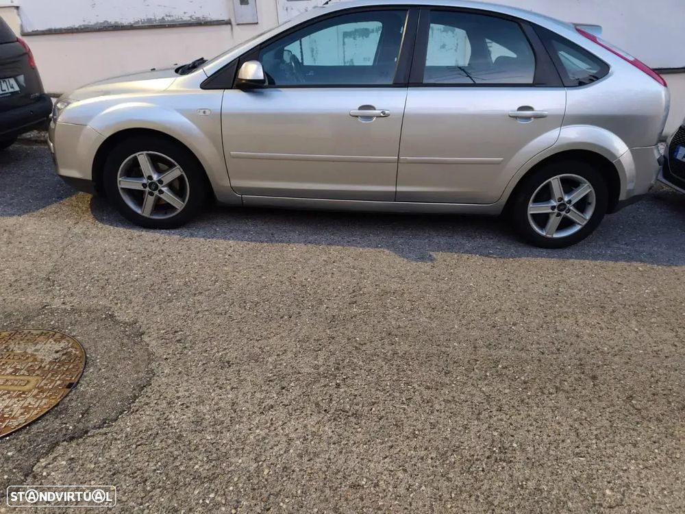 Ford Focus 1.6 TDCi Sport - 4