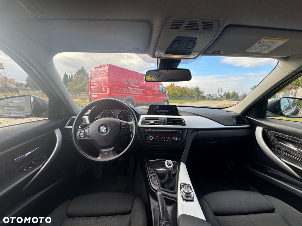 BMW Seria 3 316i M Sport - 20