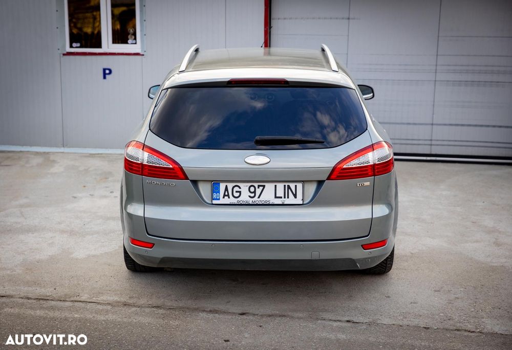 Ford Mondeo 1.8 TDCi Trend - 11