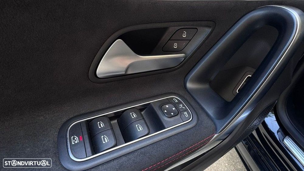 Mercedes-Benz CLA 250 e Shooting Brake AMG Line - 12