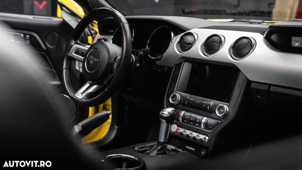 Ford Mustang - 17