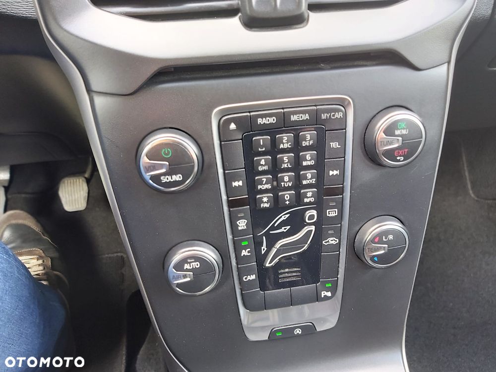 Volvo V40 D2 You - 22
