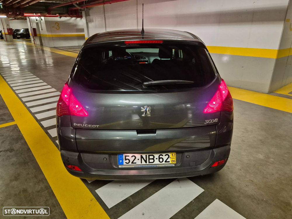 Peugeot 3008 1.6 HDi Active - 12