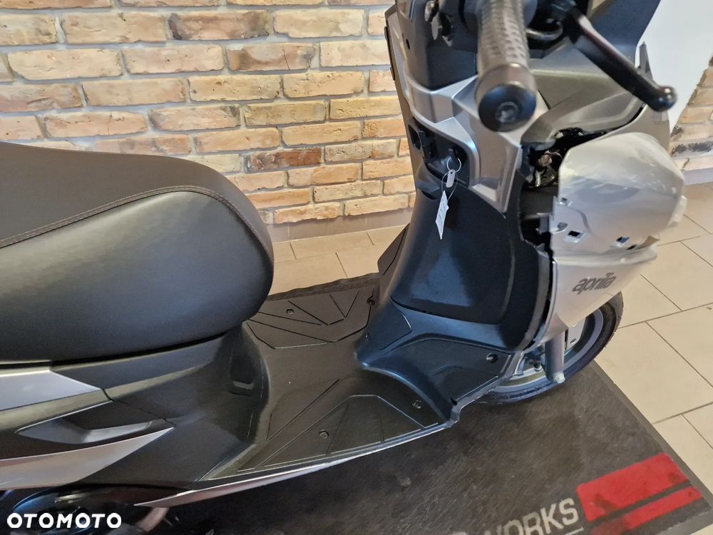 Aprilia SX - 25