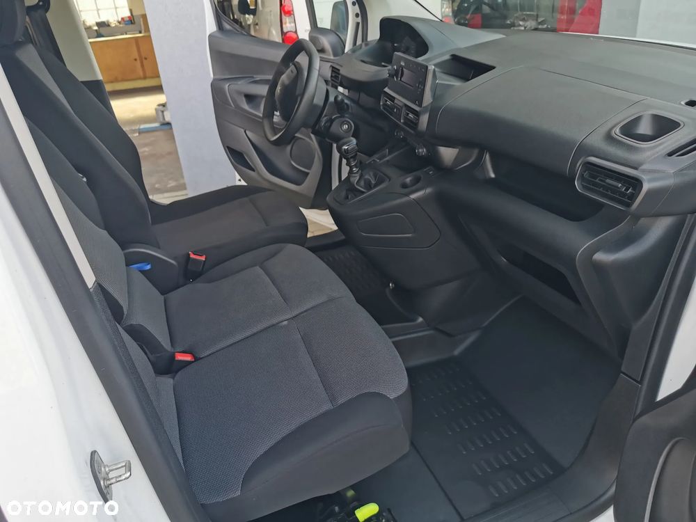 Peugeot PARTNER - 11