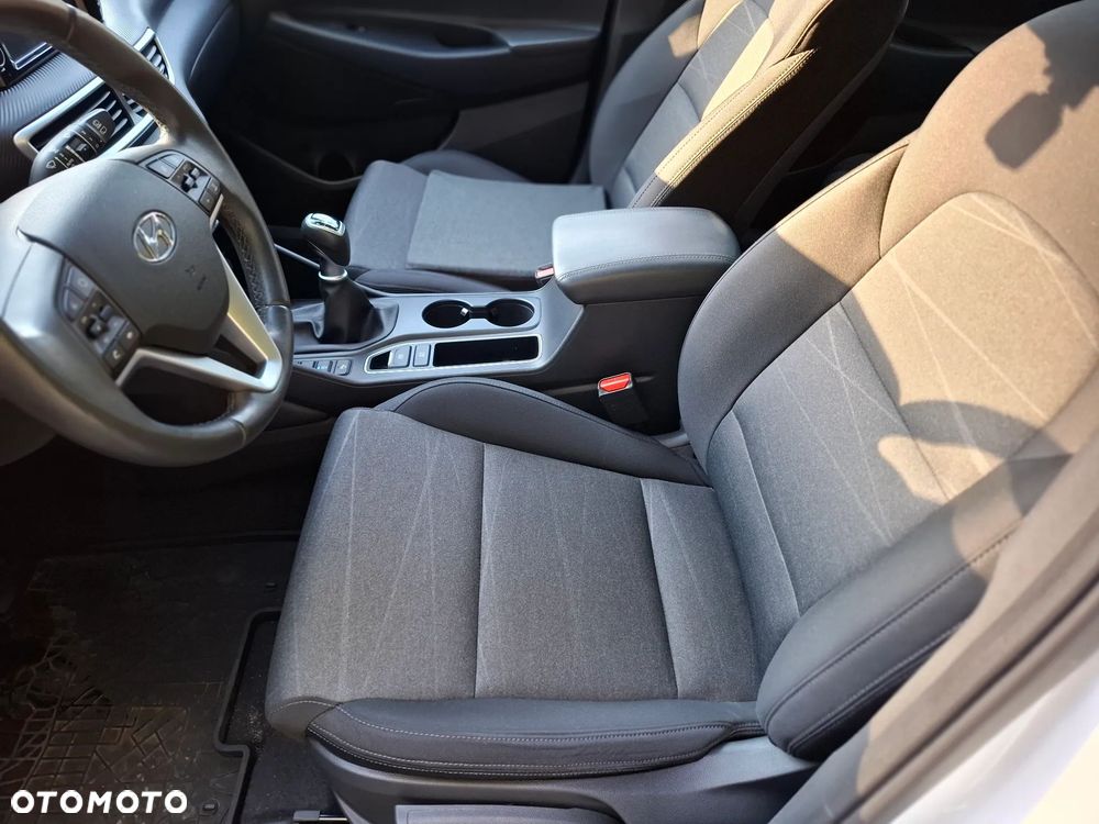 Hyundai Tucson 1.6 GDi Comfort 2WD - 12