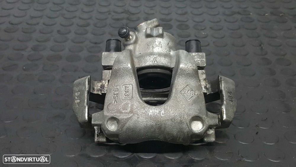 PINÇA DE TRAVÃO FRENTE DIREITA DACIA SANDERO STEPWAY ESSENTIAL - 1