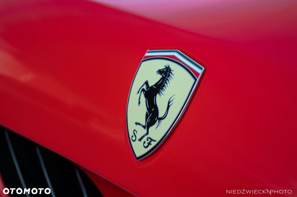 Ferrari GTC4Lusso - 6