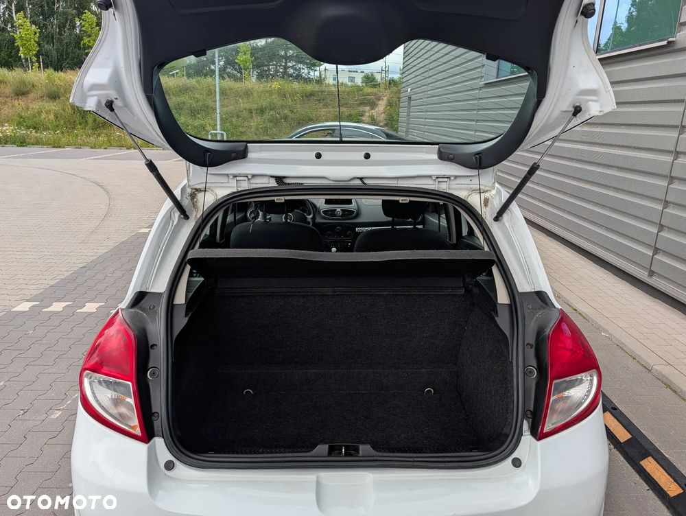 Renault Clio 1.5 dCi Authentique - 15