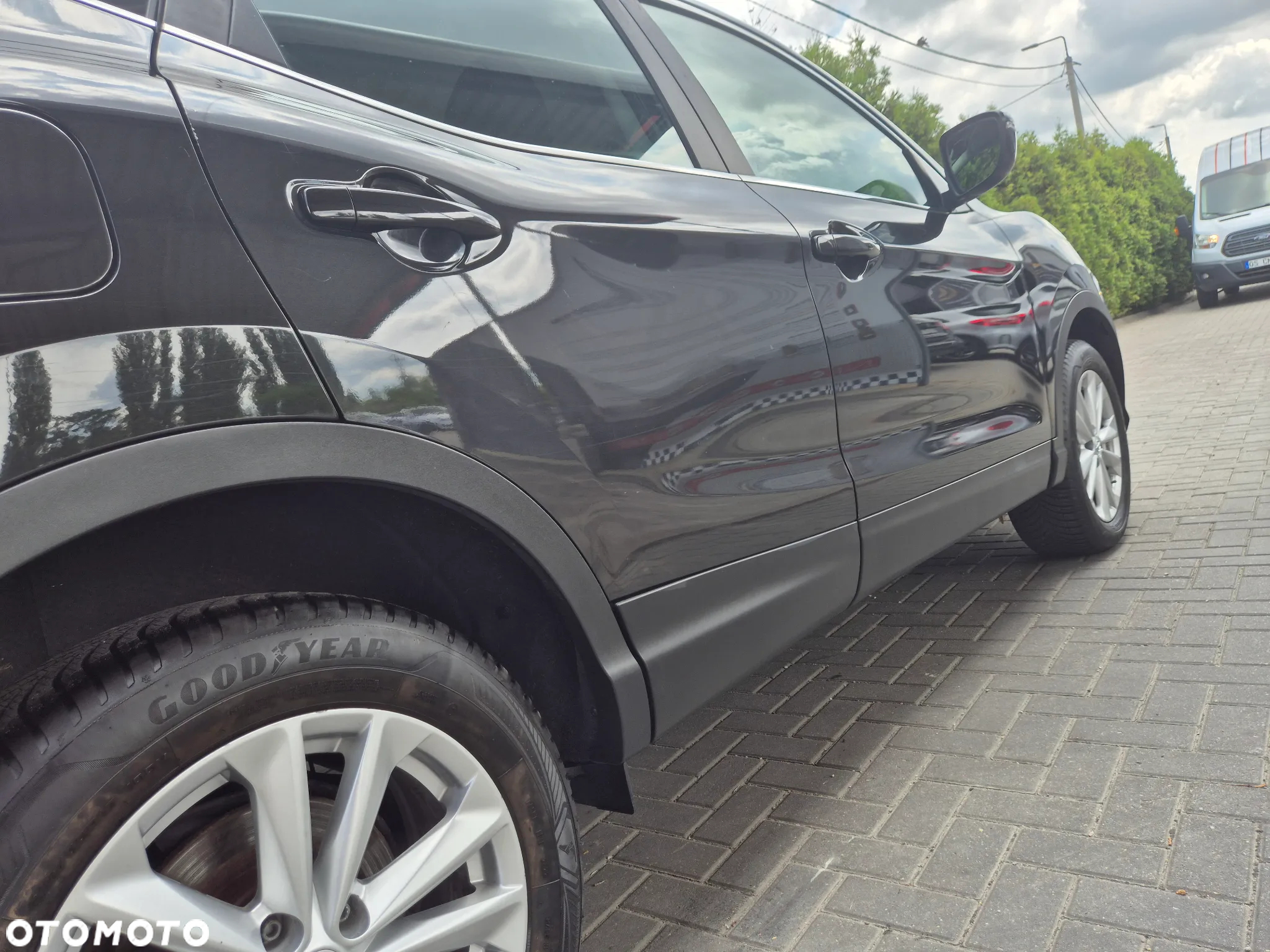 Nissan Qashqai 1.2 DIG-T N-Vision - 21