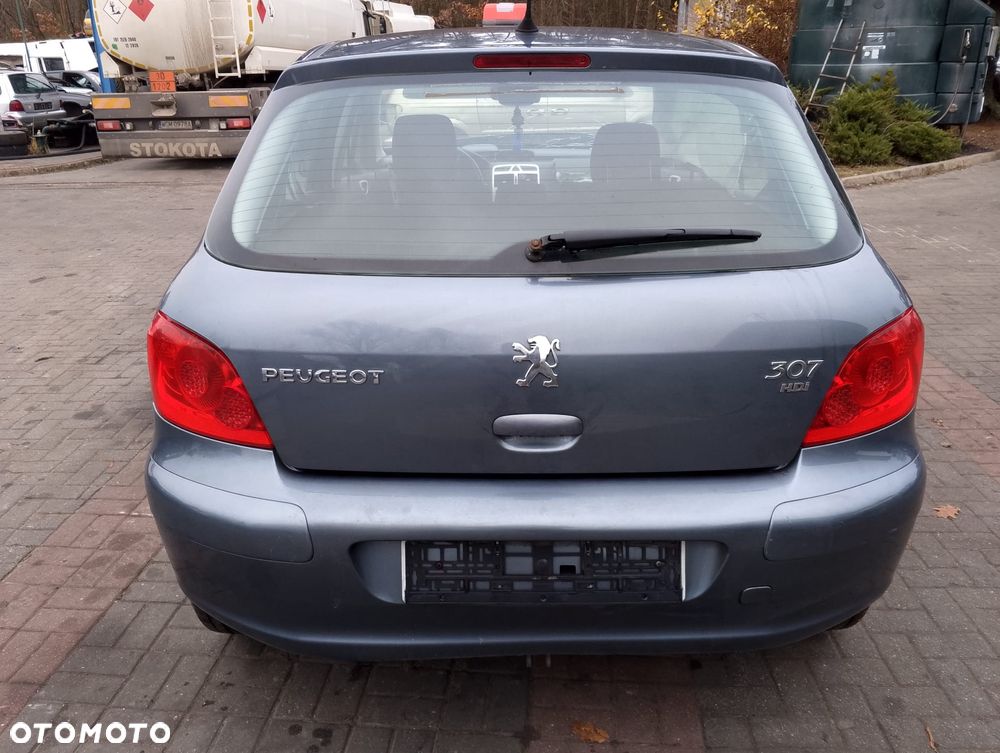 Peugeot 307 (05-09r.) 1.6 HDI 89KM. Silnik DV6TED4B Skrzynia 20DM75 lakier EZW/EZWD. Cały na części. GWARANCJA !!!  Przód Tył Zestaw Komplet Drzwi Klapa Zderzak Błotnik Maska Grill Atrapa Szyba Pas Lampa Lusterko Boczki Fotel Kanapa Kokpit Deska Rozdzielcza Przełącznik Włącznik Sterownik Przewody Wiązka Instalacja Moduł Komputer Czujnik Listwa Pompa Alternator Wtryski Głowica Rozrusznik Kompresor Sprzęgło Dwumas Silnik Skrzynia ABS Klimatyzacji Paliwa Wspomagania Kolektor Turbina Przepustnica Zawór Chłodnica Koło Hak Belka Sanki Zawieszenie Mcpherson Półoś Amortyzator Wydech Tłumik Zacisk Most - 5