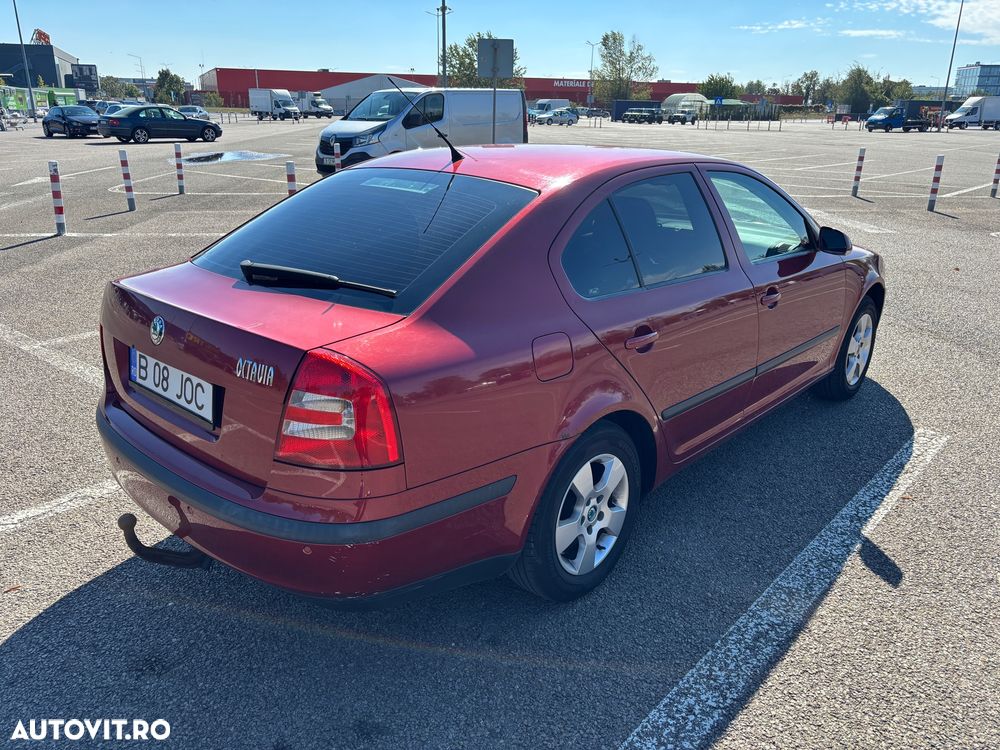 Skoda Octavia 1.6 FSI Ambiente - 3