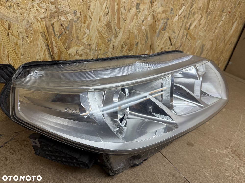 LAMPA PRZÓD PRAWA PRZEDNIA PRAWA SOCZEWKA ZWYKŁA SUZUKI VITARA III KOITO 100-18097 - 16