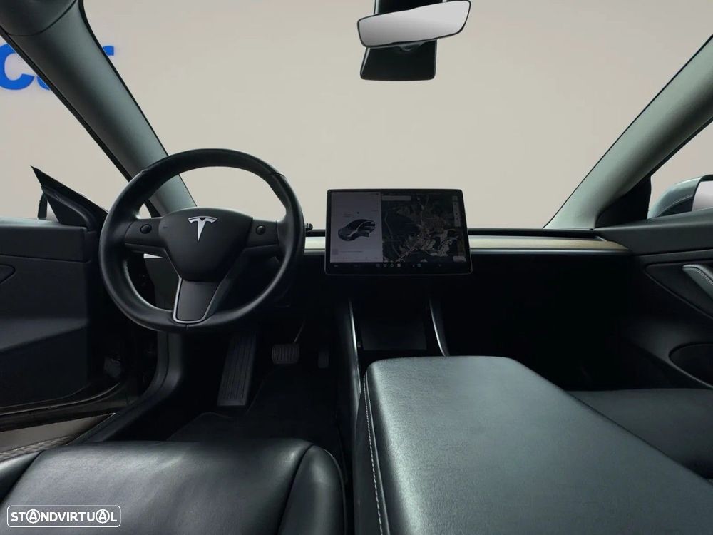 Tesla Model 3 - 13