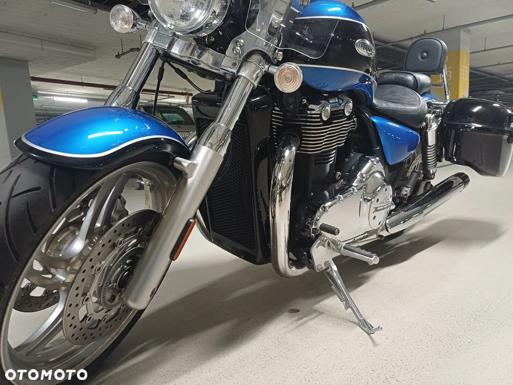 Triumph Thunderbird - 12