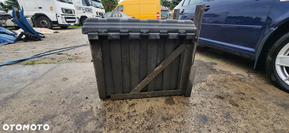 SKRZYNKA NARZĘDZIOWA NACZEPY Volvo fh4 2014 EURO 6 - 3