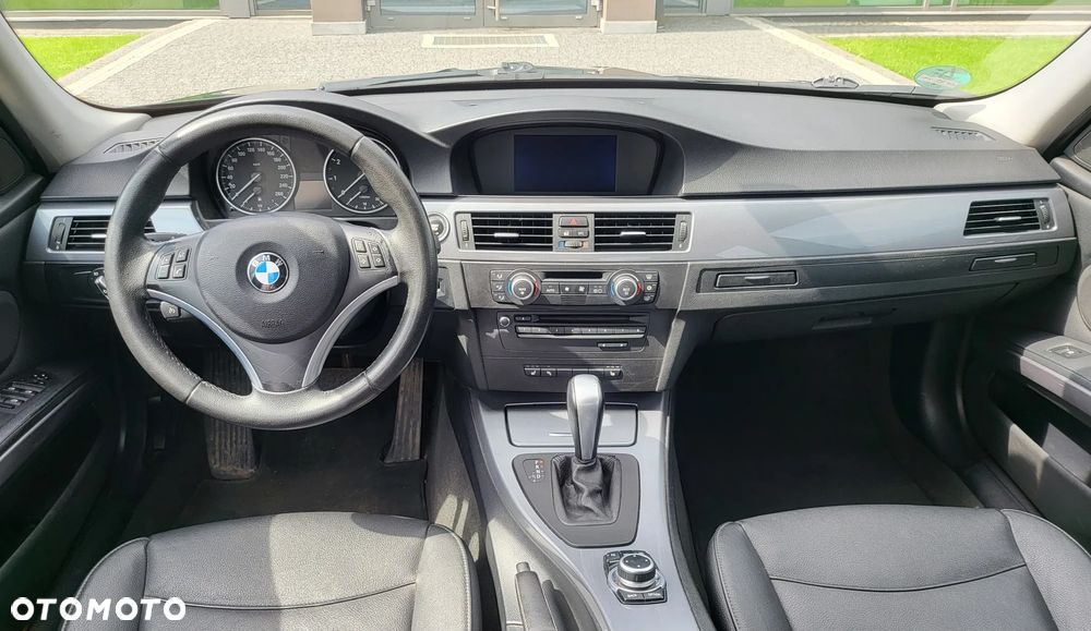BMW Seria 3 320i Edition Sport - 17