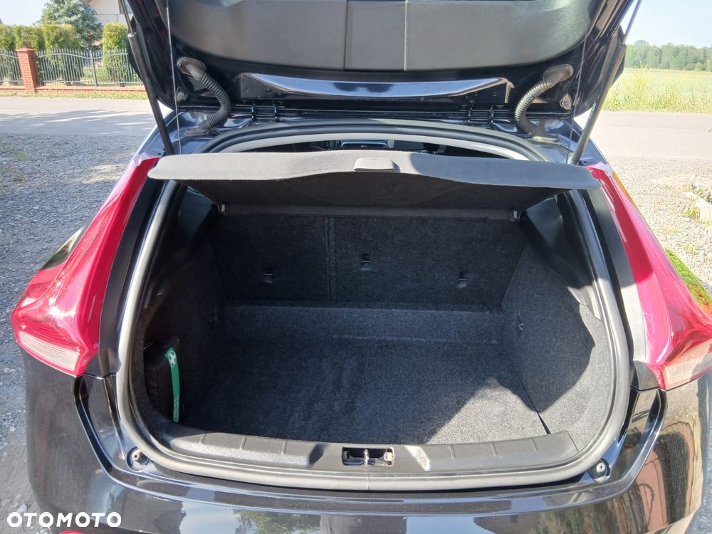 Volvo V40 D2 Momentum - 38