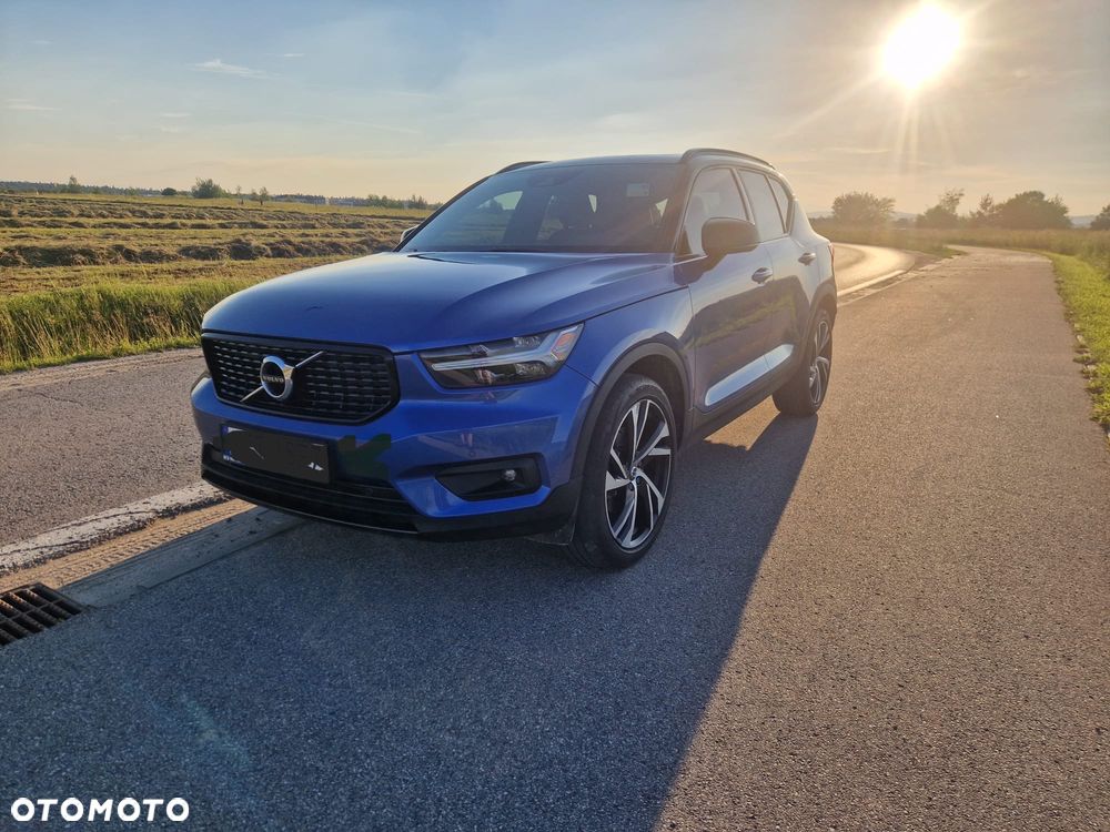 Volvo XC 40 T5 AWD R-Design - 1