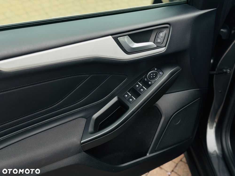 Ford Focus 1.5 EcoBlue Start-Stopp-System TITANIUM DESIGN - 18