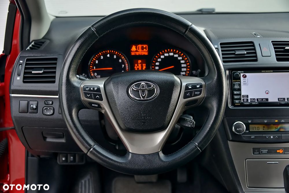 Toyota Avensis 1.8 Premium EU5 MS - 32