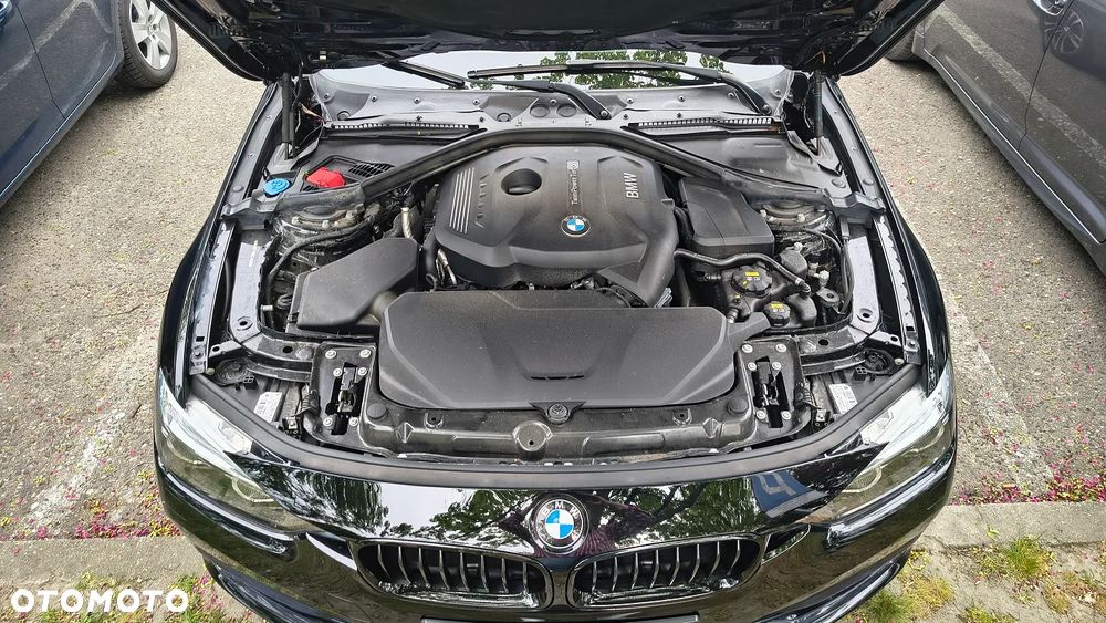 BMW Seria 3 330i M Sport Shadow - 10