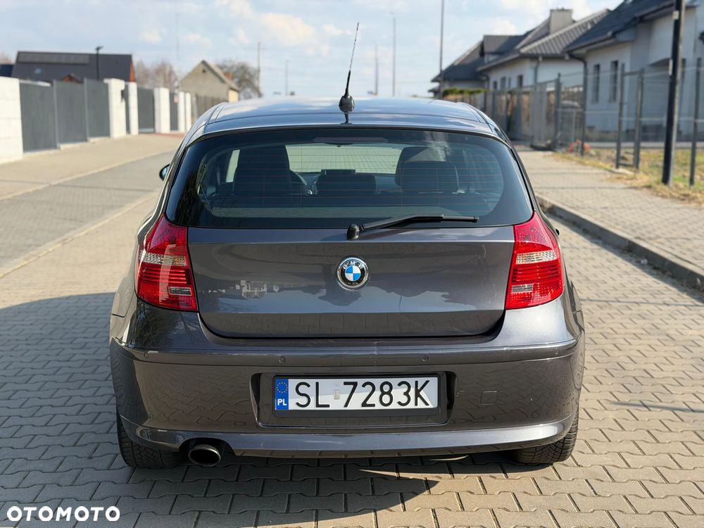 BMW Seria 1 123d DPF - 9