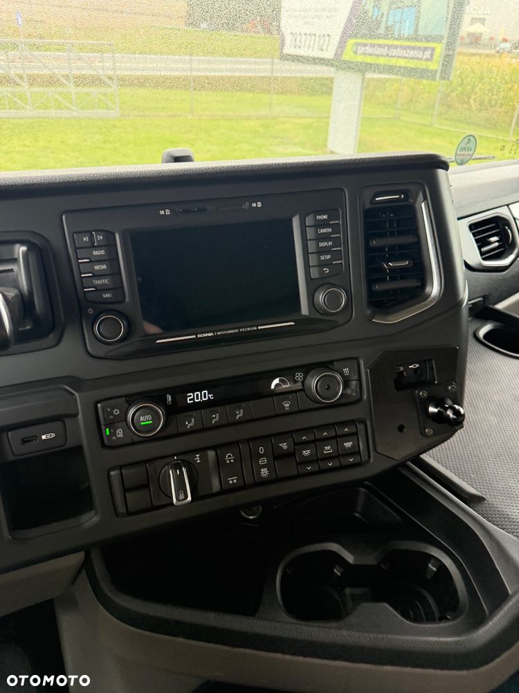 Scania R410B6X2*4NB - 12