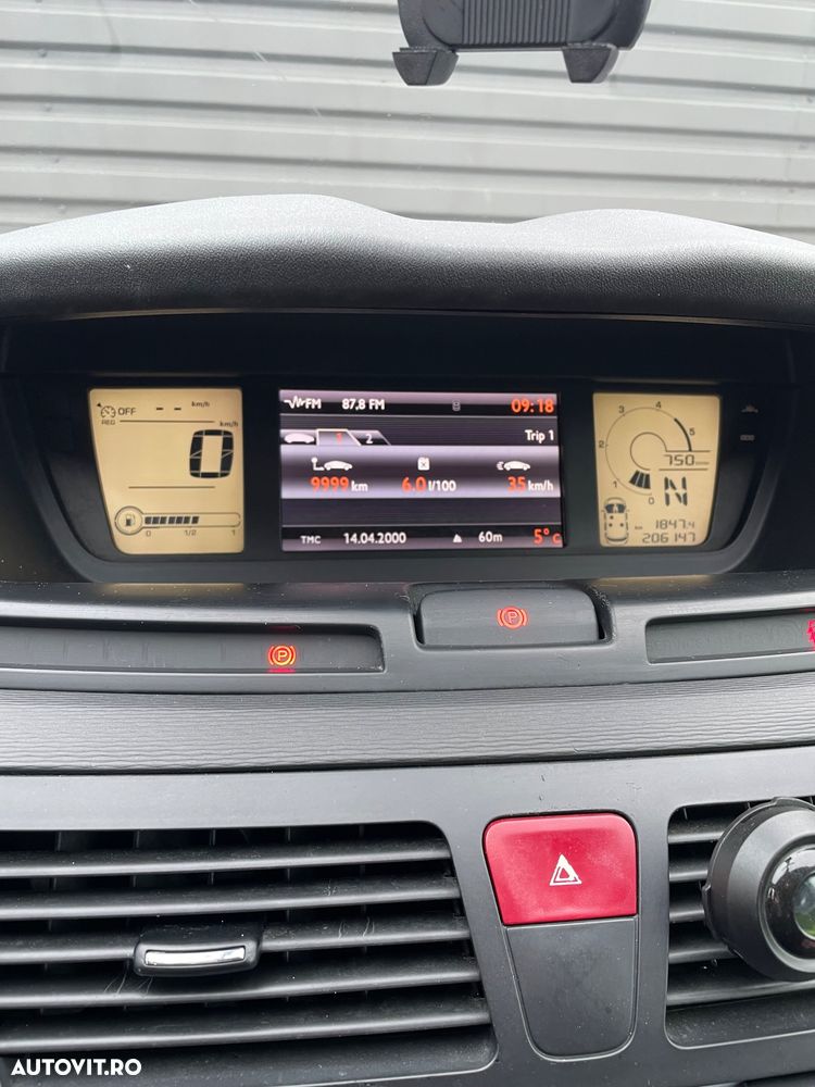 Citroën C4 Picasso - 10